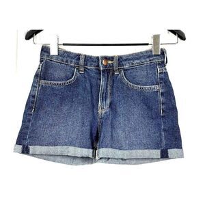 H & M Regular Waist Standard Shorts Womens New With Tags US 2 EUR 32